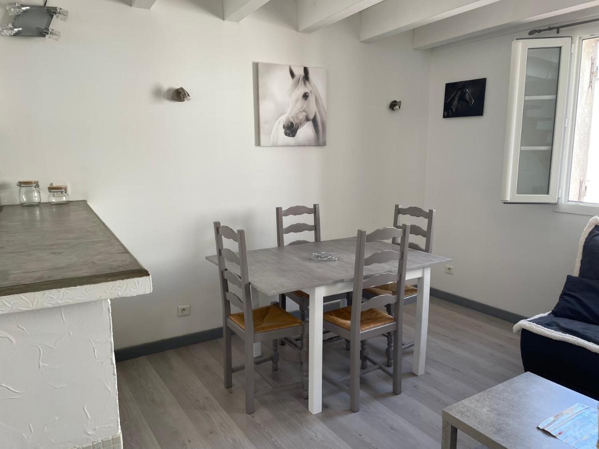 סן-מארי-דה-לה-מאר Appartement Des Penitents מראה חיצוני תמונה